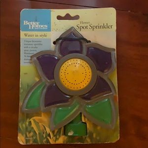 New never been used water sprinkler